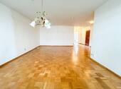 Wohnzimmer - Etagenwohnung mit 73,30 m&sup2; in Fürth zum Kaufen