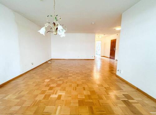 Wohnzimmer - Etagenwohnung mit 73,30 m&sup2; in Fürth zum Kaufen