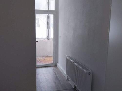 Blick zum Balkon - 3 Zimmer Etagenwohnung in Olbernhau