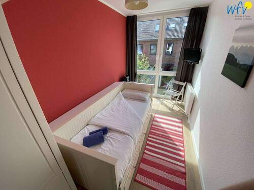 Schlafzimmer 1. OG - 