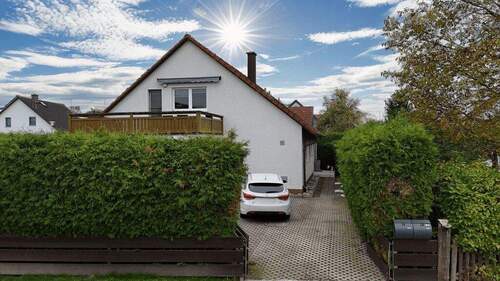 Außenansicht - Einfamilienhaus mit 240,00 m&sup2; in Bechhofen zum Kaufen