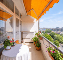 Architekturikone mit spektakulärer Aussicht: 4-Zimmer-Wohnung im Hansaviertel - (fast) ganz oben! - Berlin