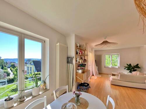 Wohn- & Esszimmer - 