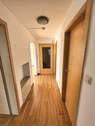 Flur EG Wohnung - 6 Zimmer Doppelhaushälfte zum Kaufen in Ehningen