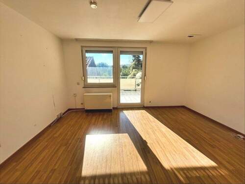 Wohnzimmer EG Wohnung - 6 Zimmer Doppelhaushälfte in Ehningen