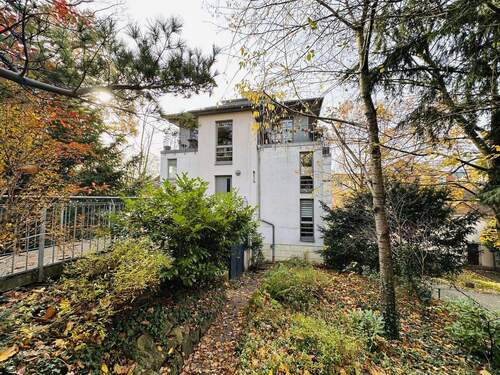 Haus mit Garten - Stilvolle 3-Zimmer-Gartenwohnung am Weißen Hirsch - sonnig, elegant & gut angebunden!