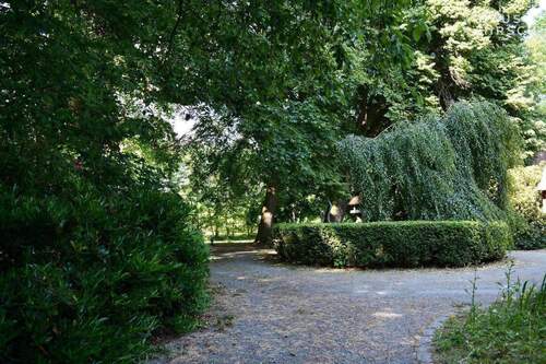 Rondell mit Auffahrt - 8 Zimmer Mehrfamilienhaus, Wohnhaus in Wingst