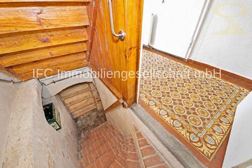 Treppe in den Keller - 