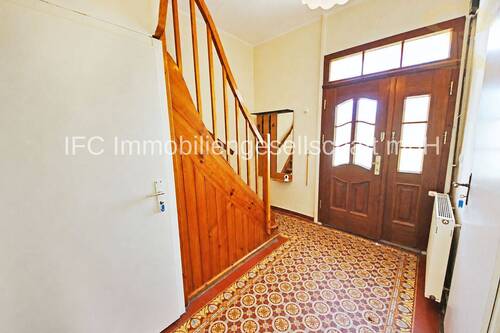 Hauseingang / Flurbereich im EG - 