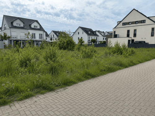 Grundstück - Seltene Gelegenheit: Attraktives Grundstück zur Bebauung in Neu-Isenburg