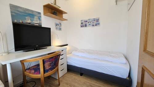 über 6 m² großes Schlafzimmer - 