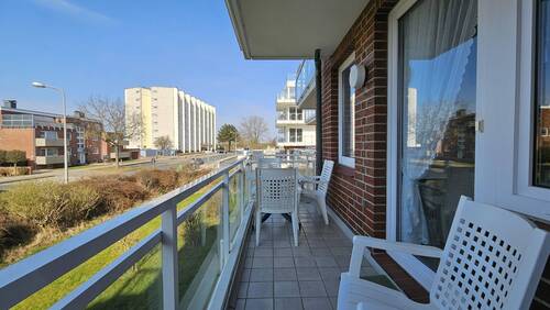 Balkon mit Fernblick zum Deich - 