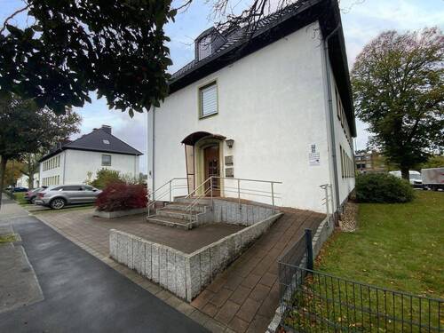 Aufgang bequem mit einer Rampe - 