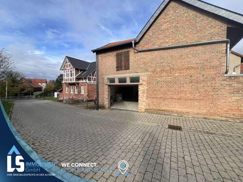 Eingang Doppelgarage Straßenseite - 