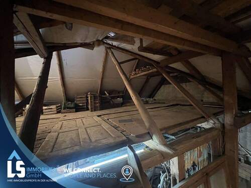 Dachboden Nebengebäude 2 - 