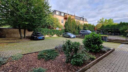 Parkplätze - 2 Zimmer Etagenwohnung in Freital