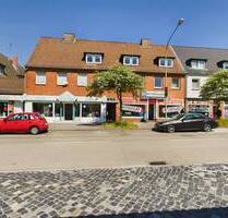 Solides Wohn- und Geschäftshaus mitten in Kücknitz. Parkflächen - Lübeck