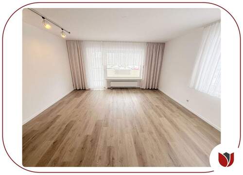 Wohn-Esszimmer mit Zugang zum ca. 6 m² großen Balk - Etagenwohnung mit 81,00 m&sup2; in Leichlingen zur Miete