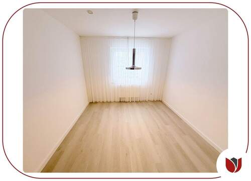 Arbeits-/Gästezimmer: mit neuem Fußbodenbelag in H - 