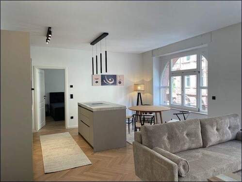 Entzückender, offener Wohn-/Essbereich - Voll möbliertes Schmuckstück in der Schwetzinger-Vorstadt! Stilvolle 2-Zimmer-Wohnung inkl. EBK