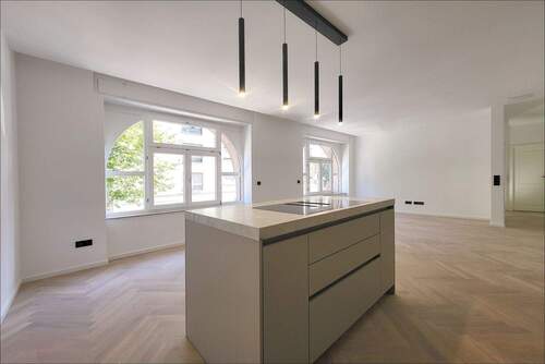 Wunderschöne Kochinsel mit modernen Hängeleuchten - Etagenwohnung mit 66,20 m&sup2; in Mannheim zur Miete
