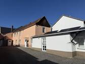 Ansicht Hof 2 Blick zur Einliegerwohnung - 