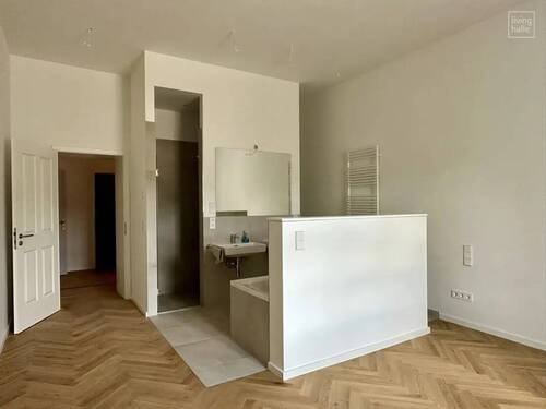 Hauptbad - Etagenwohnung mit 208,50 m² in Halle (Saale) zur Miete