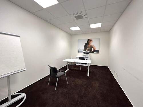 Büro 8 - 