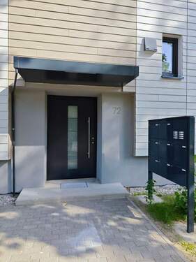 Eingangsbereich - 4 Zimmer Etagenwohnung zur Miete in Merseburg