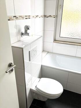 Bad - Etagenwohnung mit 34,00 m&sup2; in Oberhausen zur Miete