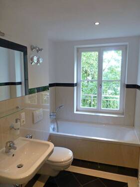 Bad - 4 Zimmer Etagenwohnung in Leipzig