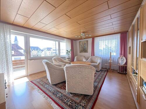 Wohnen/Essen mit Balkon - 