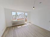 Ansicht I: Wohn- und Esszimmer - *FRISCH RENOVIERT* Moderne 2-Zimmer-Wohnung mit Balkon und EBK in Westercelle