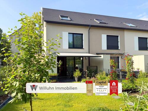 Haushinteransicht - Modernes Reihenendhaus aus 2022 mit 5 Zimmern, Garten und KfW 55-Standard - Ideal für Ihre Familie!