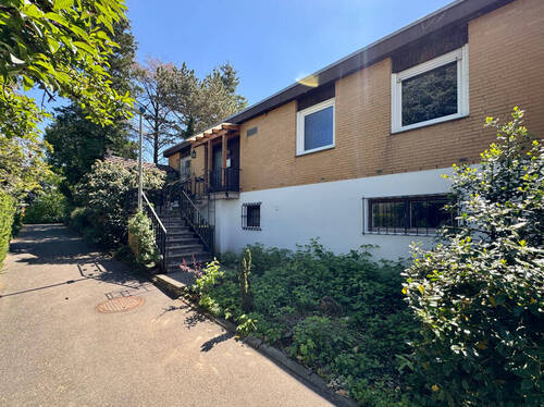 Vorderansicht 1 - 5 Zimmer Bungalow zum Kaufen in Erdmannhausen