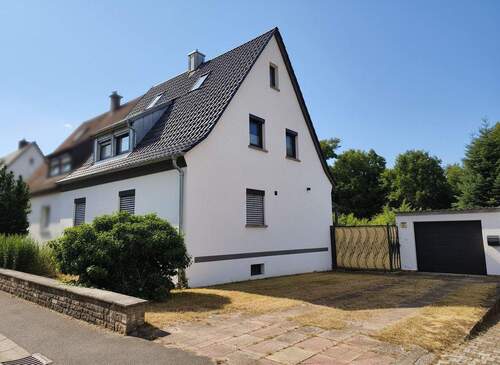 Titelbild - 5 Zimmer Doppelhaushälfte zum Kaufen in Schwebheim