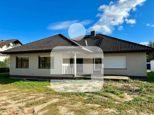 Titel - Sanierungsbedürftiges Wohnhaus mit großem Potenzial...Familienfreundliches EFH in Hemhofen