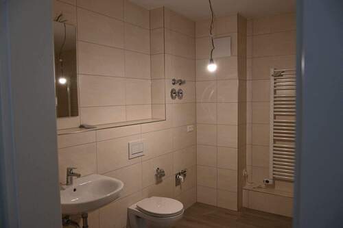 Bad und Küche 6 oder 7 (3).JPG - 