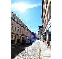 Mitten in der Stralsunder Altstadt - 2 Mehrfamilienhäuser mit Ausbaupotential