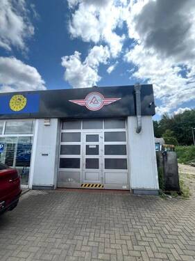 Ansicht, Gebäude - Hebebühne und doppelstöckiges Lager! in Finowfurt