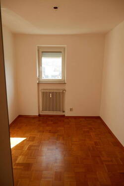 2. Schlafzimmer / Büro - 