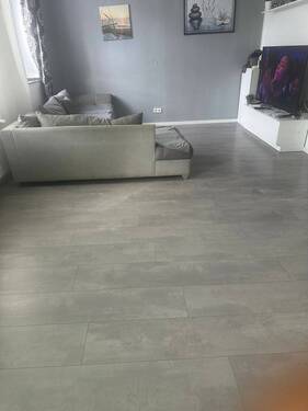 02_WOHNZI~2.JPG - 4 Zimmer Etagenwohnung zum Kaufen in Mülheim an der Ruhr