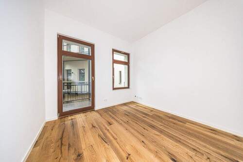 Schlafzimmer 4 mit Balkonzugang - 