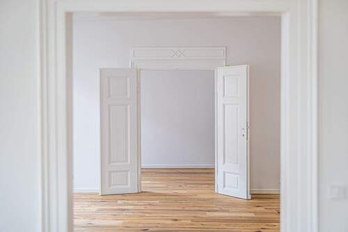 Flügeltüren - 5 Zimmer Etagenwohnung zum Kaufen in Leipzig