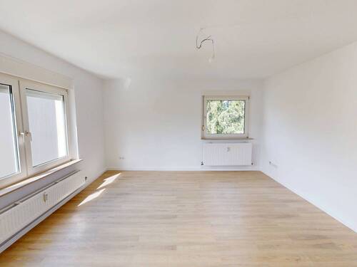 Ansicht I: Wohn- und Esszimmer - Hell und modern: Große 3-Zimmer-Wohnung mit BALKON und fußläufiger Nähe zum Mainufer
