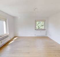 Hell und modern: Große 3-Zimmer-Wohnung mit BALKON und fußläufiger Nähe zum Mainufer - Wertheim Bestenheid