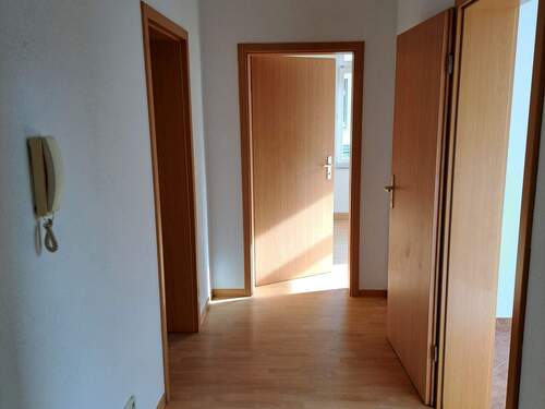 Flur - 3 Zimmer Etagenwohnung zur Miete in Groitzsch