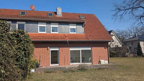 Terrassenansicht - 6 Zimmer Mehrfamilienhaus, Wohnhaus zum Kaufen in Wietze