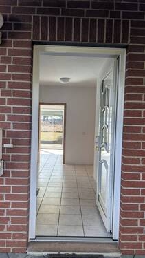 Hauseingang - Mehrfamilienhaus, Wohnhaus mit 120,00 m² in Wietze zum Kaufen