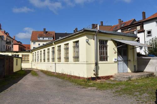 Fabrikgebäude - Einfamilienhaus in Pirmasens